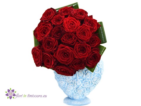 19 trandafiri rosii
